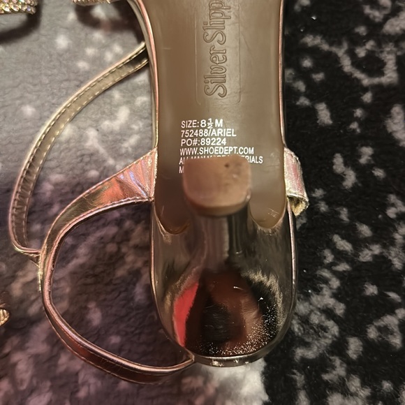 SILVER SLIPPER HEELS - Picture 5 of 6